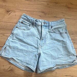 A&F Curve Love Dad Short
